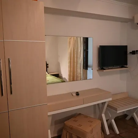 Sissy's San Antonio Thassos Потос