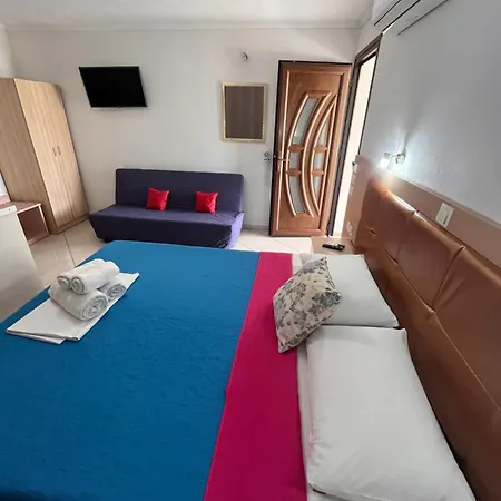 Sissy's San Antonio Thassos Потос